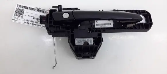 Mercedes-Benz A W176 Front door exterior handle A2047602000