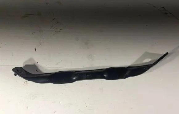 BMW X6 E71 Radiator mount bracket 7159588 807009