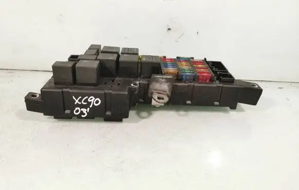 Volvo XC90 Fuse box set 8678449 518826003 30416140450