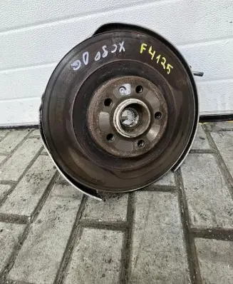 Volvo XC90 Rear wheel hub F4125