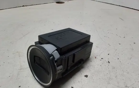 Volkswagen PASSAT B6 Ignition lock 3C0905843