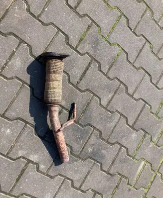 Nissan Micra K14 Muffler pipe connector clamp 