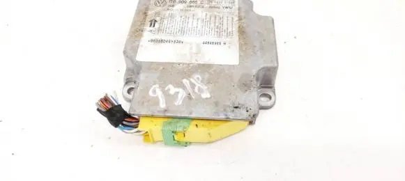 Volkswagen Touran I Airbag control unit/module 1T0909605C 5WK43518