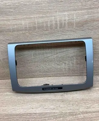Volkswagen PASSAT B6 Radio/GPS head unit trim 3C0858069M