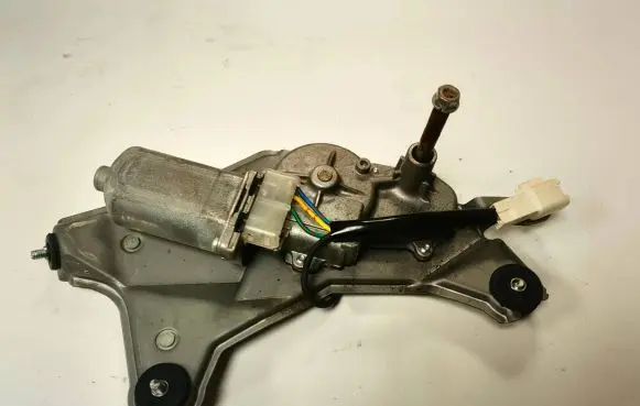 Toyota Prius (XW20) Rear window wiper motor 8513047010 2596000351