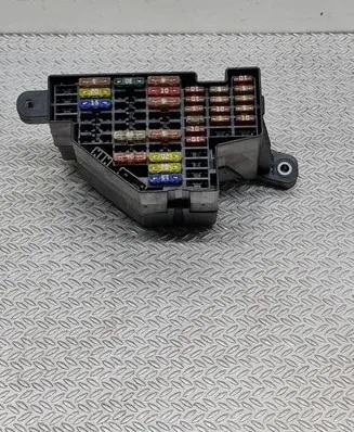 Volkswagen PASSAT B6 Fuse module 3C1941823