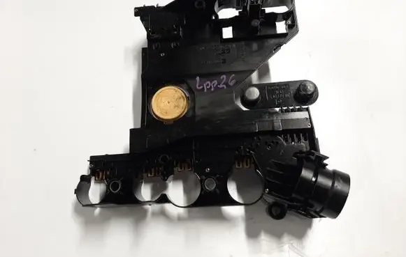 Mercedes-Benz E W210 Transfer box differential control unit 1402700561