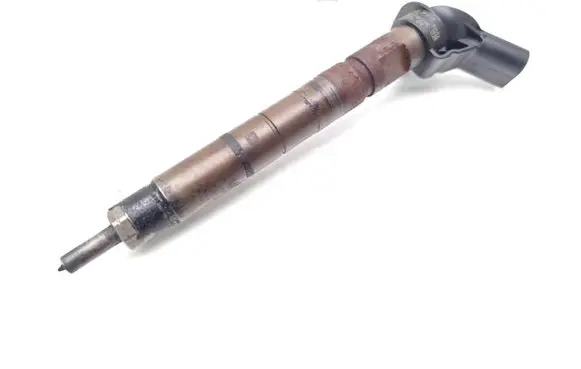 KIA Carnival Fuel injector 338002F000 0445116018