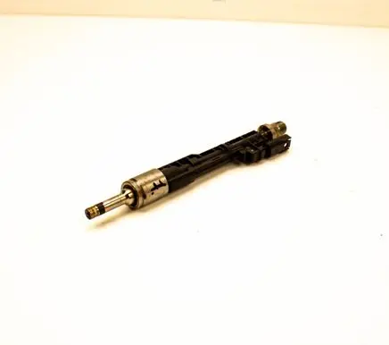 BMW 7 G11 G12 Fuel injector 8626147