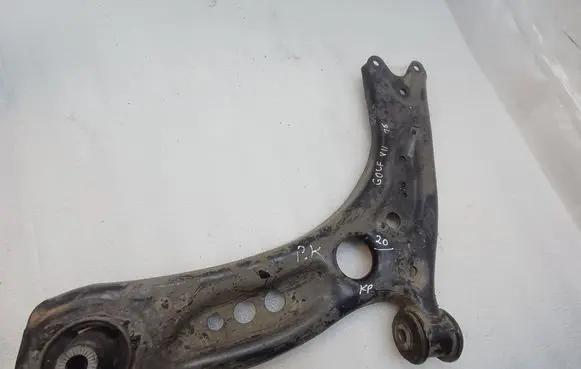 Volkswagen Golf Sportsvan Front lower control arm/wishbone