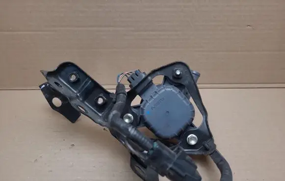 Toyota Prius+ (ZVW40) Electric auxiliary coolant/water pump G904052010