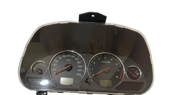 Volvo S40, V40 Speedometer (instrument cluster) 30662280 43028740 04W12D2