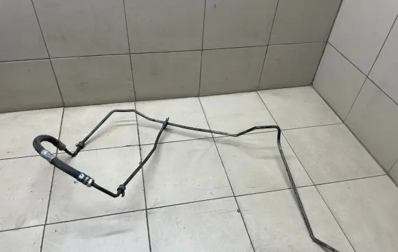 Volvo V70 Power steering hose/pipe/line