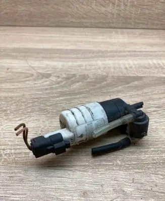 Renault Scenic II - Grand scenic II Windscreen/windshield washer pump 7700431079 WithPlug
