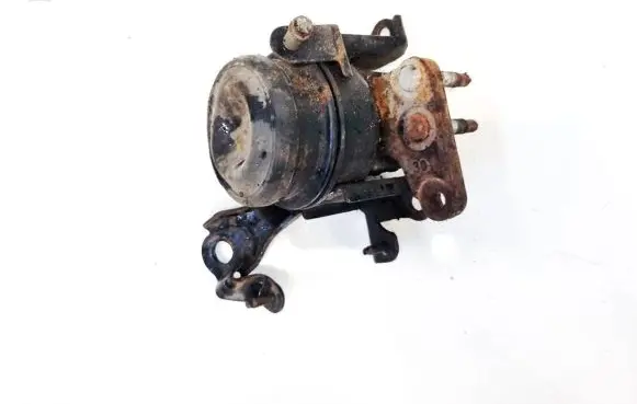 Toyota Avensis T250 Engine mount bracket