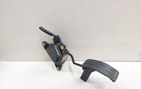 Renault Koleos I Accelerator throttle pedal 18002JY40A 0598A 00223