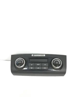 Mitsubishi Pajero Climate control unit 7820A133XA 1465705124