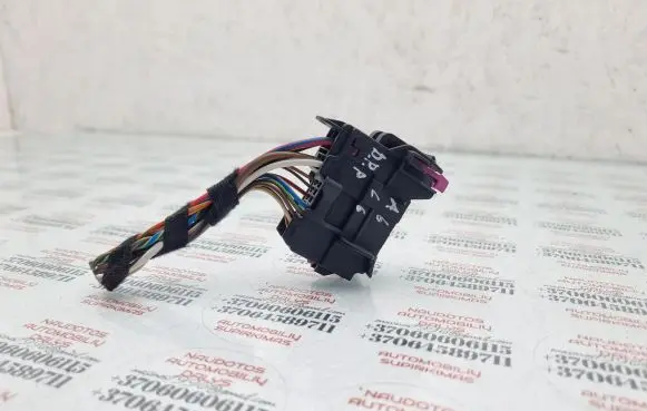 Front door wiring loom