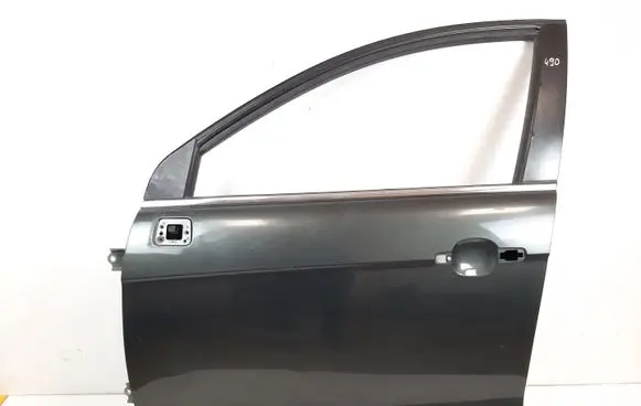 Chevrolet Captiva Front door