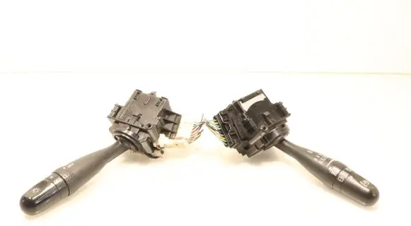 Suzuki Swift I Light switch 173744