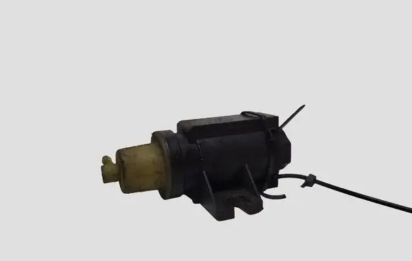 Mercedes-Benz B W245 Turbo solenoid valve A0091533128 70078208
