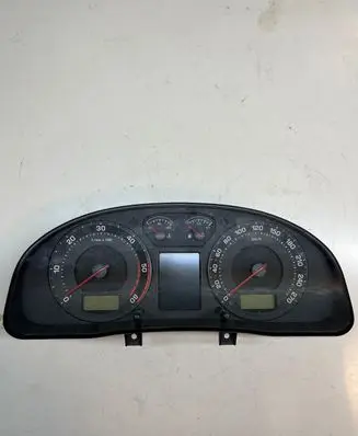 Skoda Superb B5 (3U) Speedometer (instrument cluster) 3U0920841A 110080115007