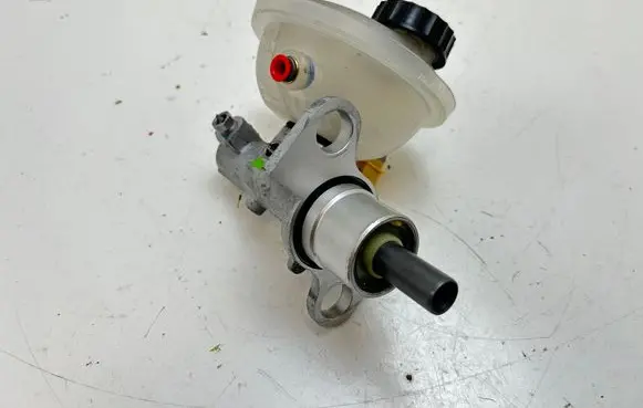 Porsche 911 997 Brake fluid reservoir 99735501301
