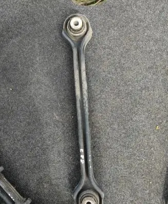 BMW 1 E82 E88 Rear control arm 103532