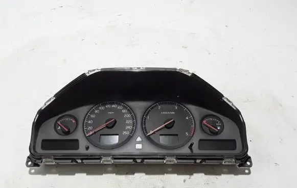 Volvo S60 Speedometer (instrument cluster) 8637996