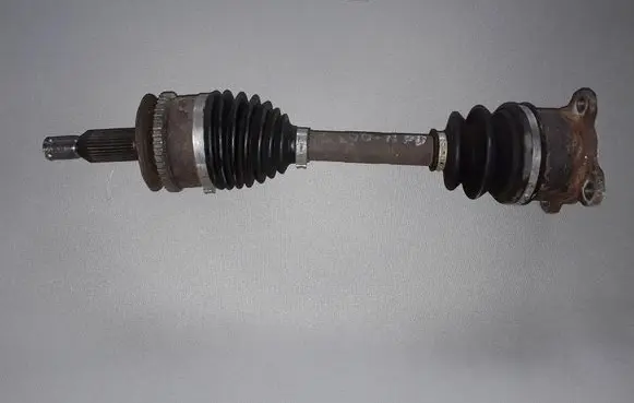 Mitsubishi L200 Front driveshaft 3815A310