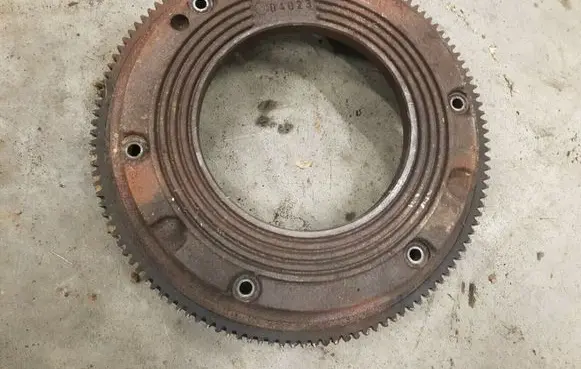 Volkswagen Jetta I Flywheel 067105273B