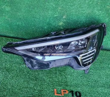 Audi e-tron Headlight/headlamp 4KE941035
