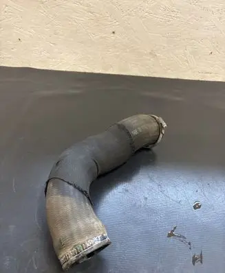 Volvo XC60 Intercooler hose/pipe