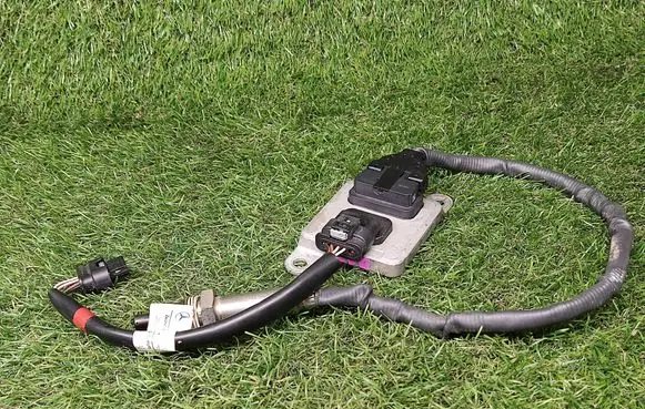 Mercedes-Benz E W212 Lambda probe sensor A0009054310