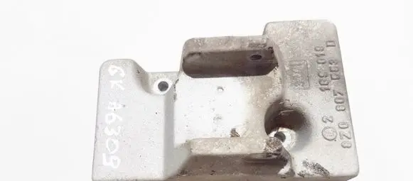 Audi A2 Engine mounting bracket 8z0807553d 109019