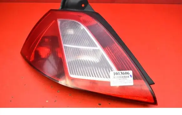 Renault Megane II Rear/tail lights 8200073236