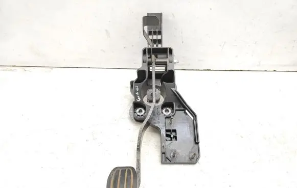 Peugeot Traveller Brake pedal 9832165580