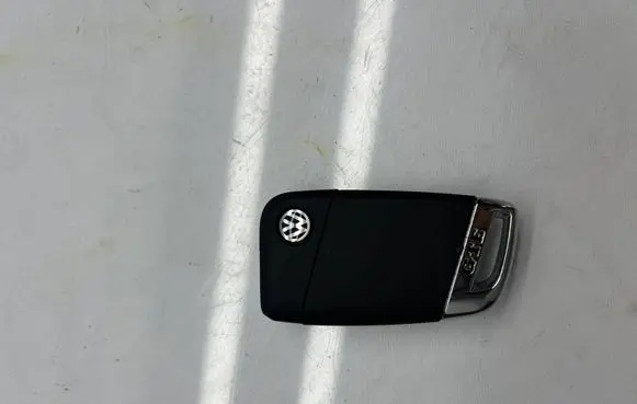 Volkswagen PASSAT B8 Ignition key/card 3G0959752K