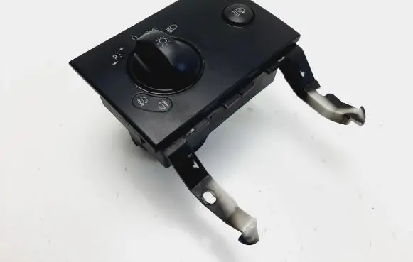 Mercedes-Benz Vito Viano W639 Light switch A6395450504 Q8ZGS003