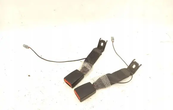 Renault Twingo III Seat belt trim 
