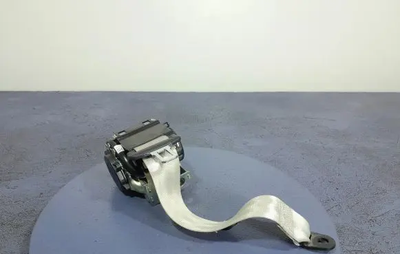Volvo S90, V90 Front seatbelt 39836051