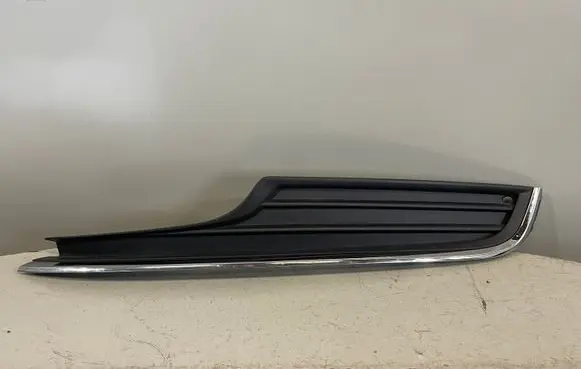 Volkswagen Golf VII Front bumper lower grill 5G0853665A