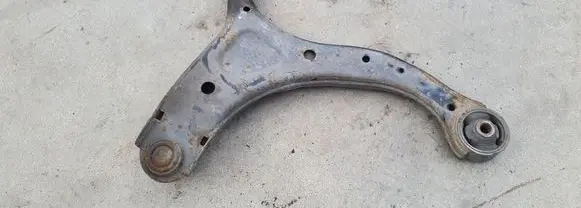 Hyundai Santa Fe Front lower control arm/wishbone