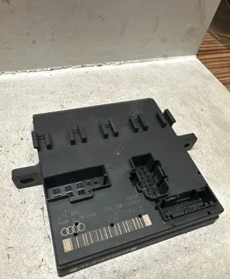 Audi A4 S4 B6 8E 8H Comfort/convenience module 8E0907279C