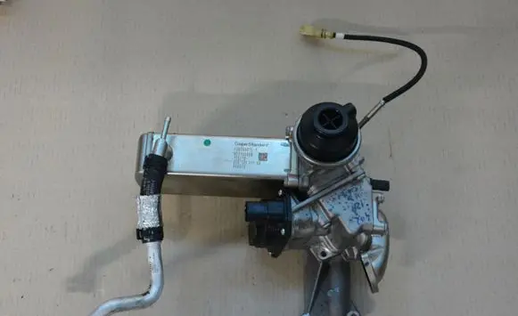 Audi A4 S4 B9 8W EGR valve cooler 057150059 059131680D