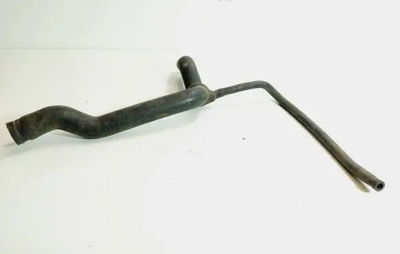 Audi A6 S6 C4 4A Engine coolant pipe/hose 4A0121101