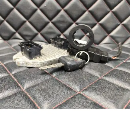 Opel Zafira A Engine control unit/module ECU 09158726 S0100510 5WK9157