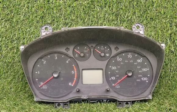 Ford Transit Speedometer (instrument cluster) 21678068