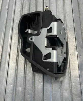 BMW 3 F30 F35 F31 Front door lock 7229461 A053702