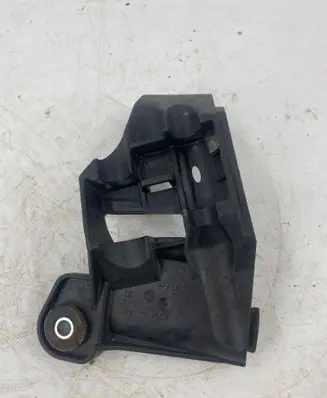 Volkswagen Transporter - Caravelle T5 Gearbox mounting bracket 7H0711781F